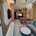 Апартамент Sunny Bay Sweet Homes Lux