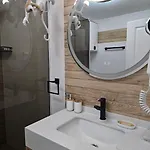 Апартамент Sunny Bay Sweet Homes Lux *
